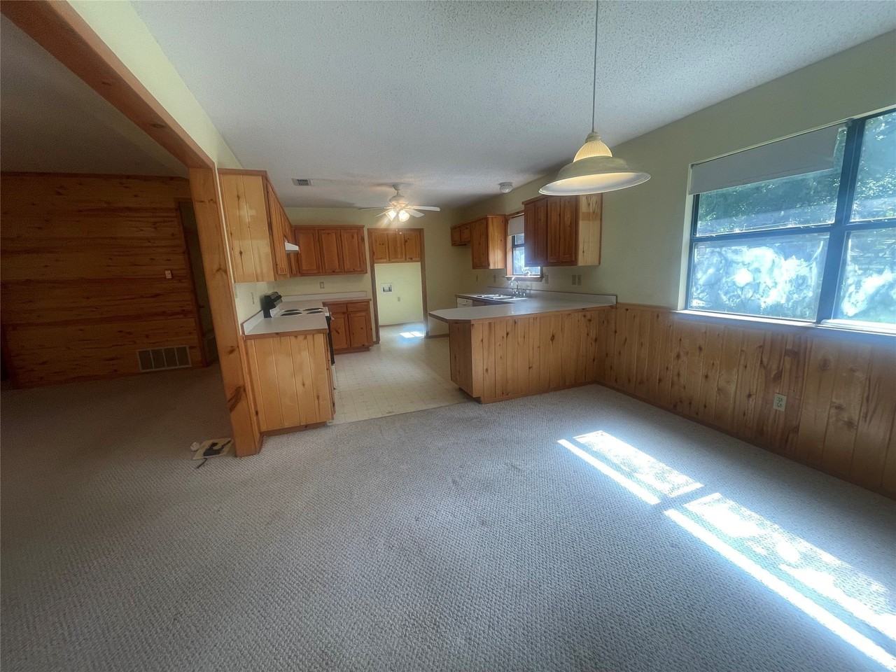 213 County Road 1997 - Photo 6 of 33