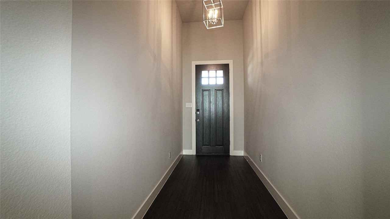 2251 Brookside Dr - Photo 5 of 36