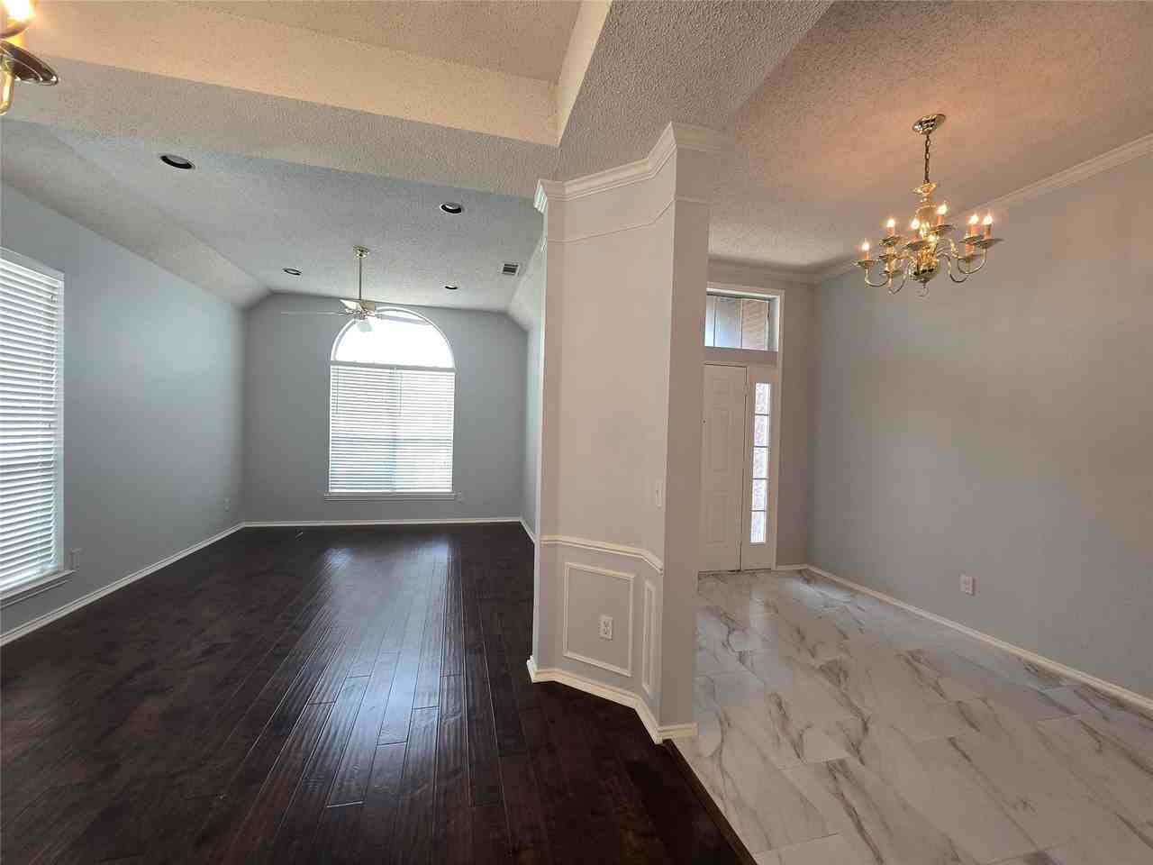 10512 Napa Valley Dr - Photo 5 of 22