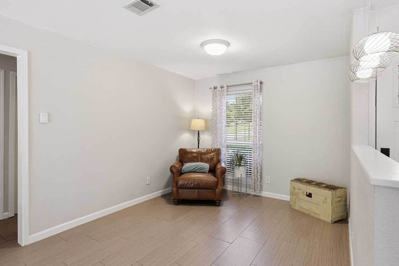 10355 Baronne Cir - Photo 2 of 16