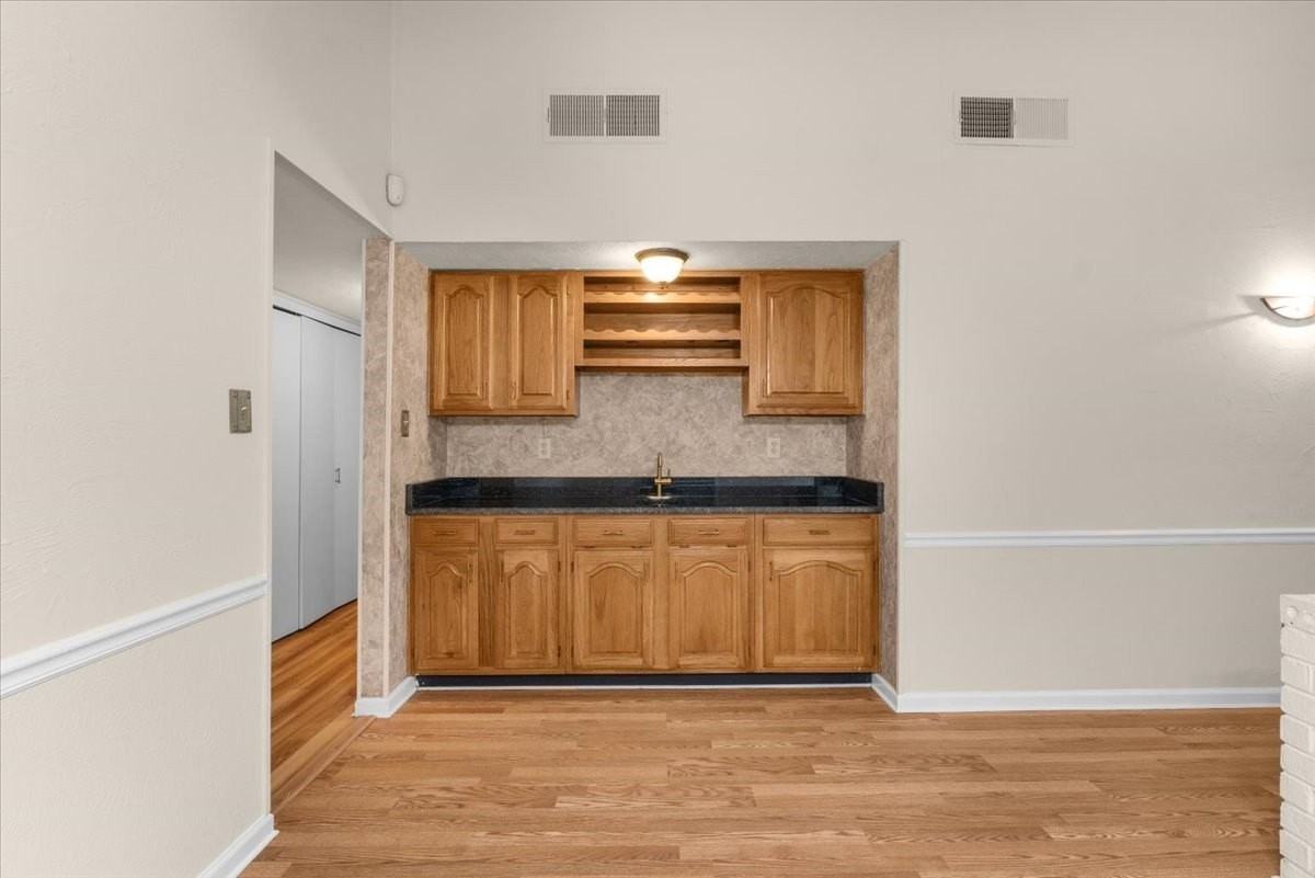 6901 Red Fox Trl - Photo 7 of 28