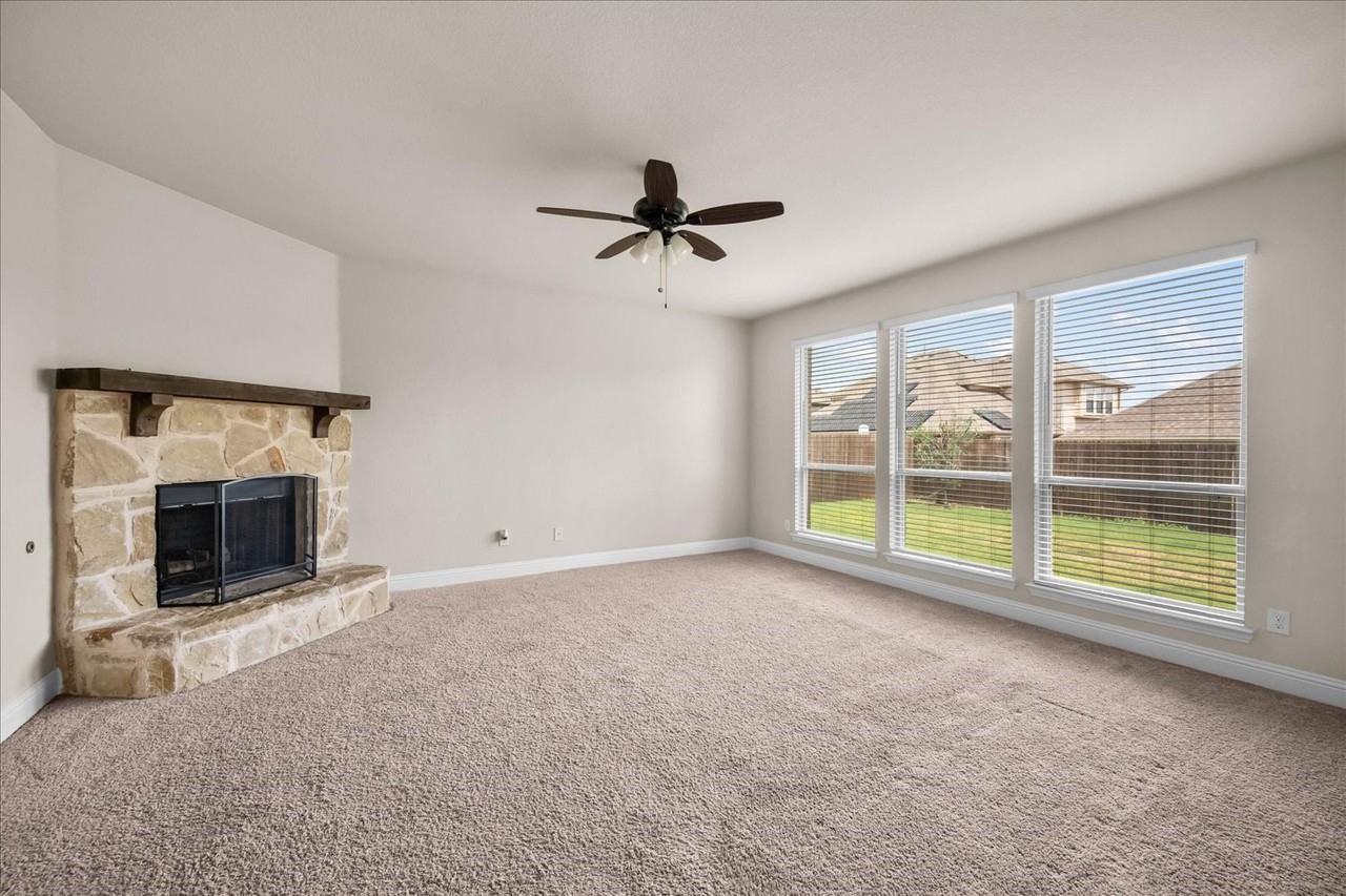 350 Red Cedar Dr - Photo 5 of 27