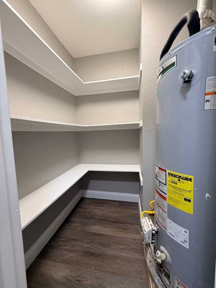 502 E Park Ave - Photo 4 of 18