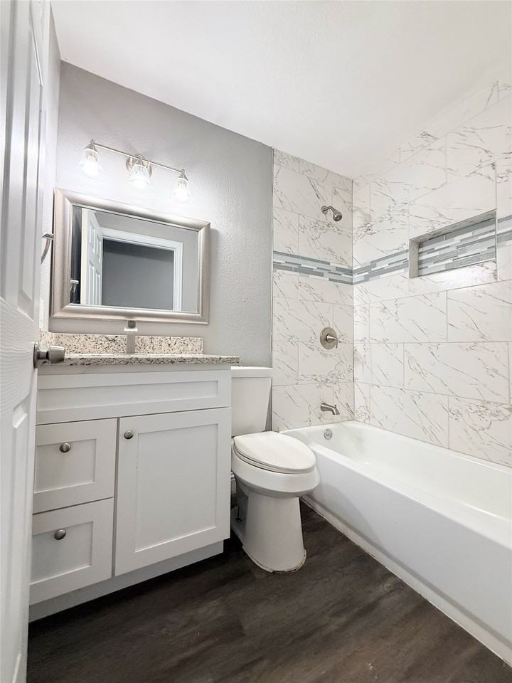 502 E Park Ave - Photo 7 of 18