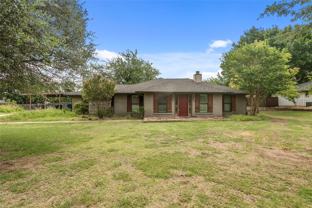16740 Redbud Dr - Photo 1 of 1