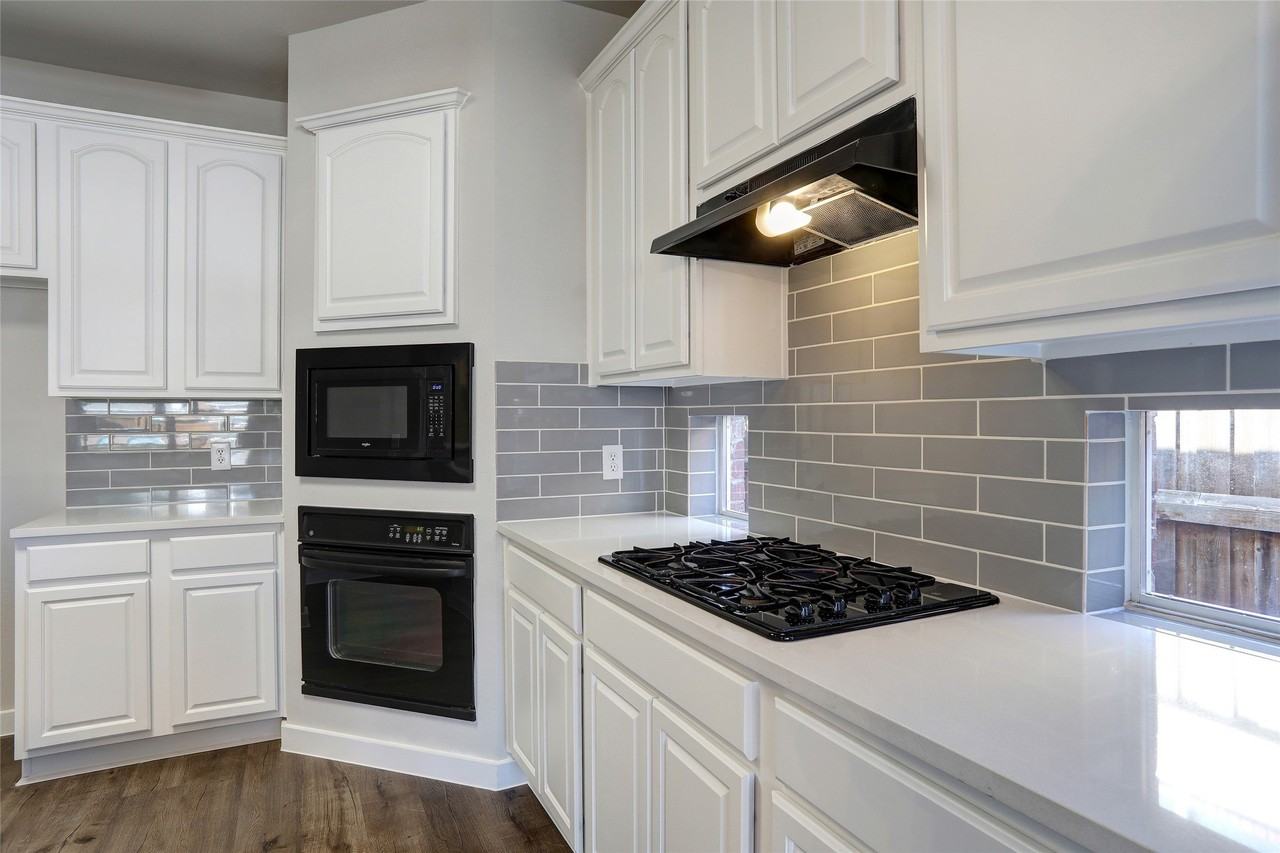 2954 La Vista Ln - Photo 7 of 30