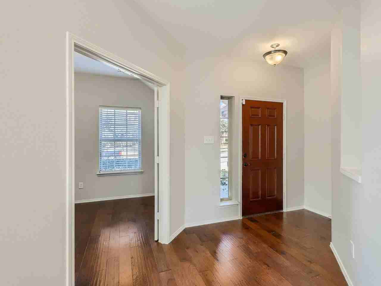 1270 Lasso Dr - Photo 6 of 19