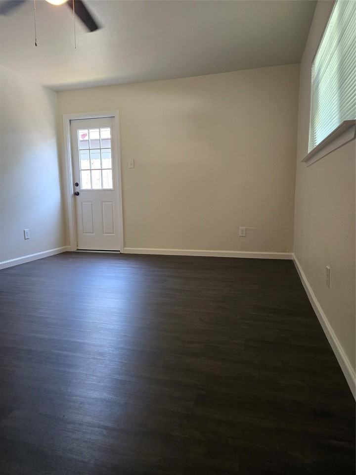 500 Magnolia St #B - Photo 2 of 27
