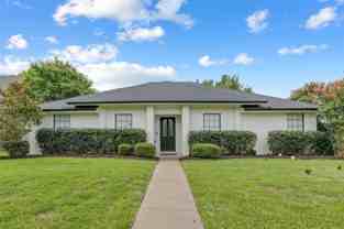 2600 Summertree Dr - Photo 1 of 1