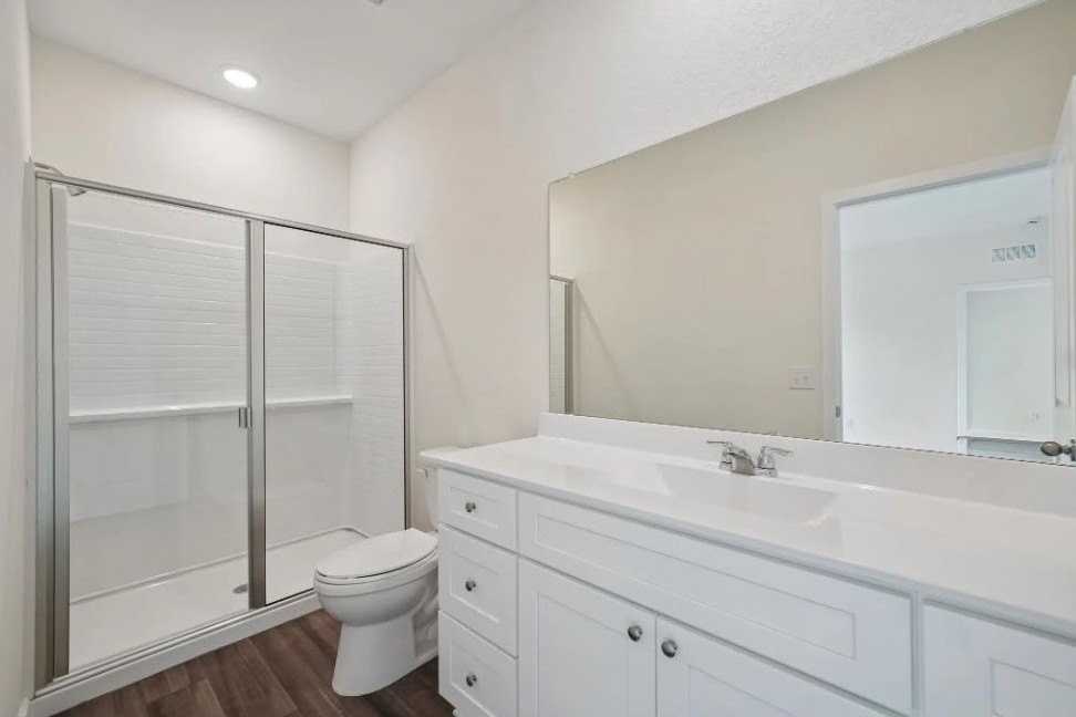 2211 Meadow Park Dr - Photo 6 of 12
