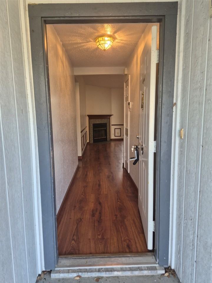 5524 Royal Meadow Ln - Photo 2 of 13