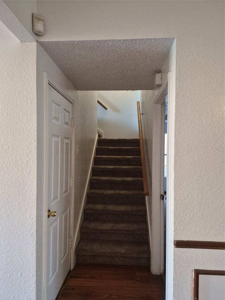 5524 Royal Meadow Ln - Photo 4 of 13