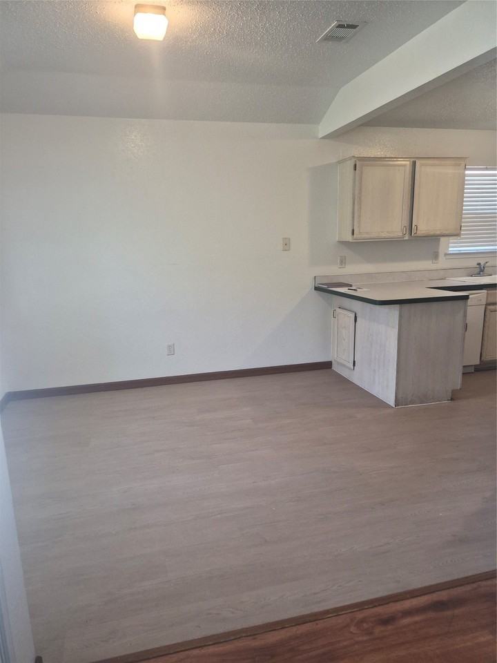 5524 Royal Meadow Ln - Photo 5 of 13