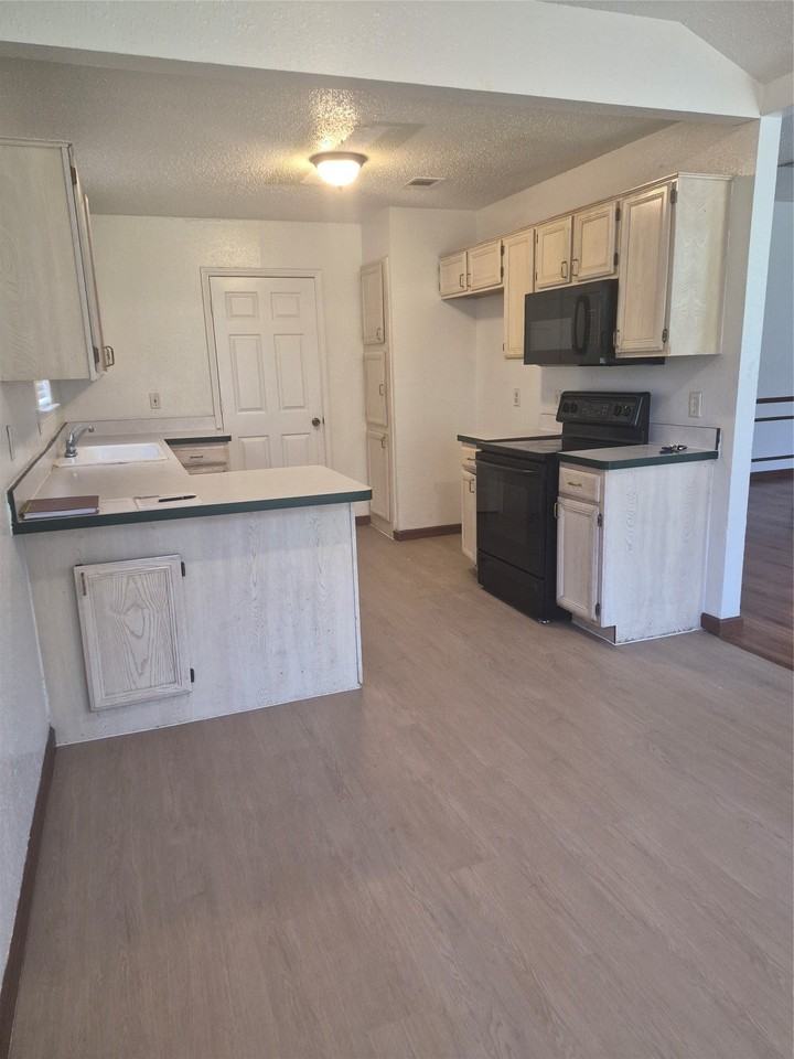 5524 Royal Meadow Ln - Photo 6 of 13