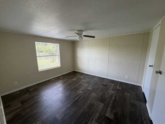 1620 E Reno Rd #7 - Photo 5 of 7