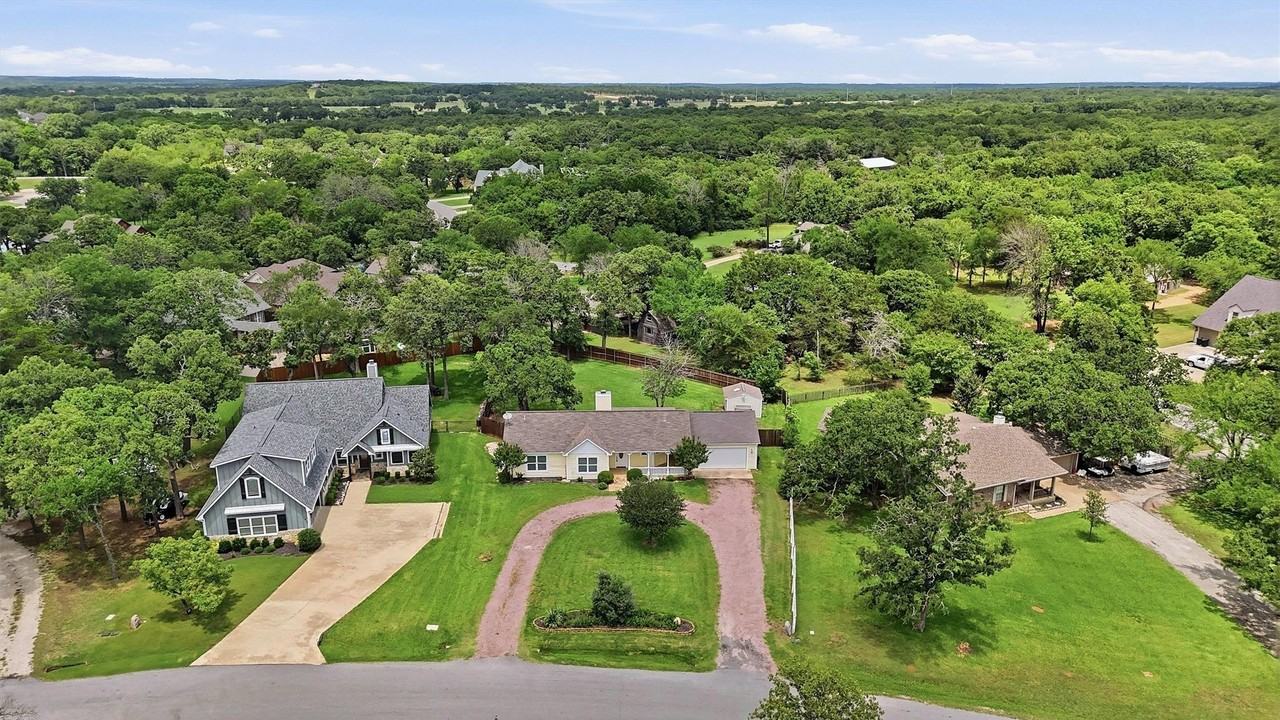 103 Seminole Dr - Photo 6 of 32