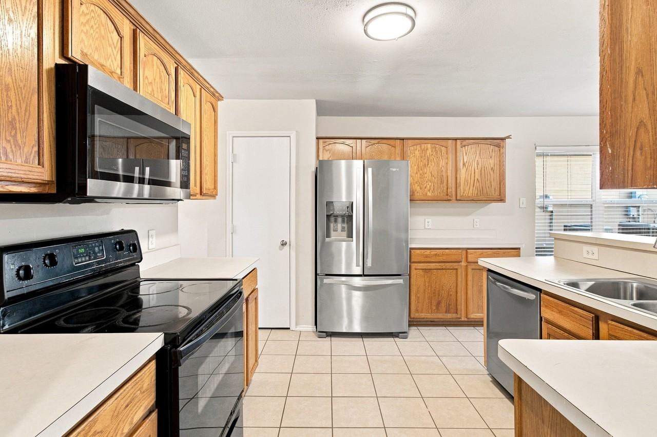 3616 Rand Creek Trl - Photo 2 of 28