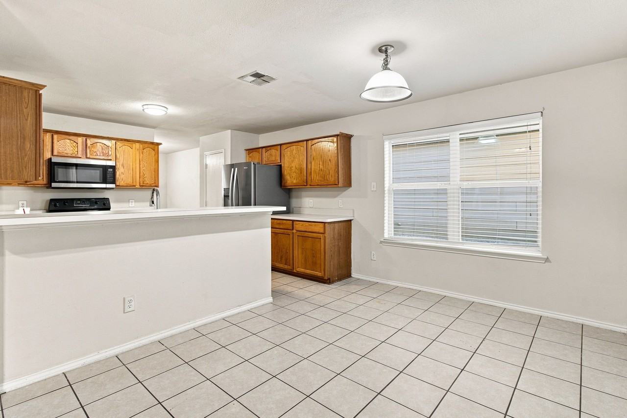 3616 Rand Creek Trl - Photo 5 of 28