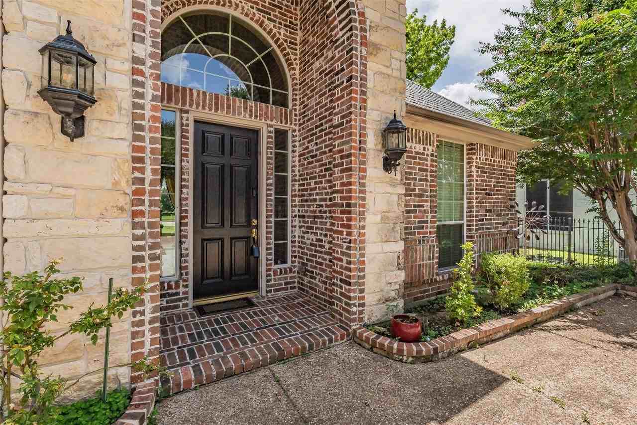 1335 Bradford Dr - Photo 3 of 38