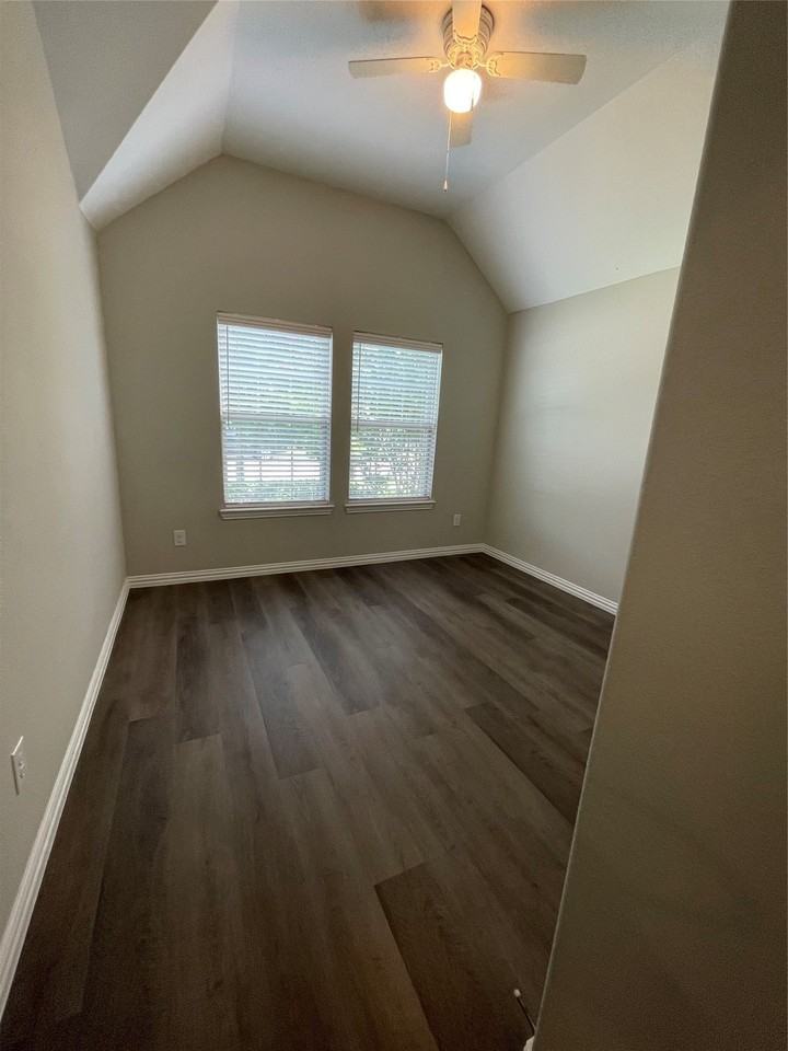 2813 Mesquite Ave - Photo 7 of 20
