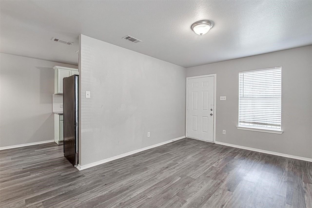 2902 Van Horn Ave #100 - Photo 2 of 16