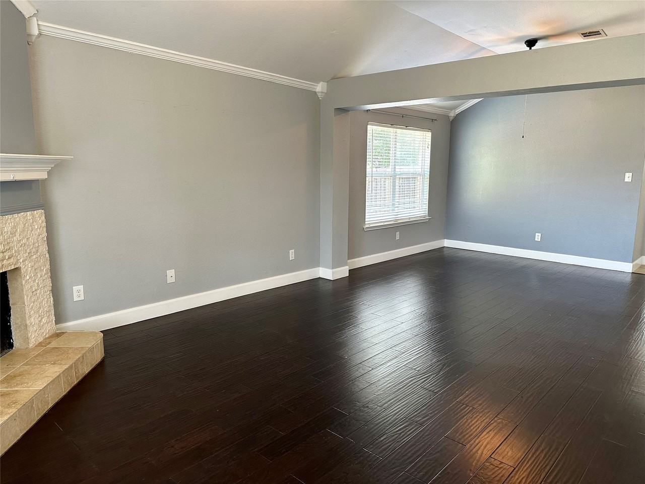 210 Windsor - Photo 5 of 22