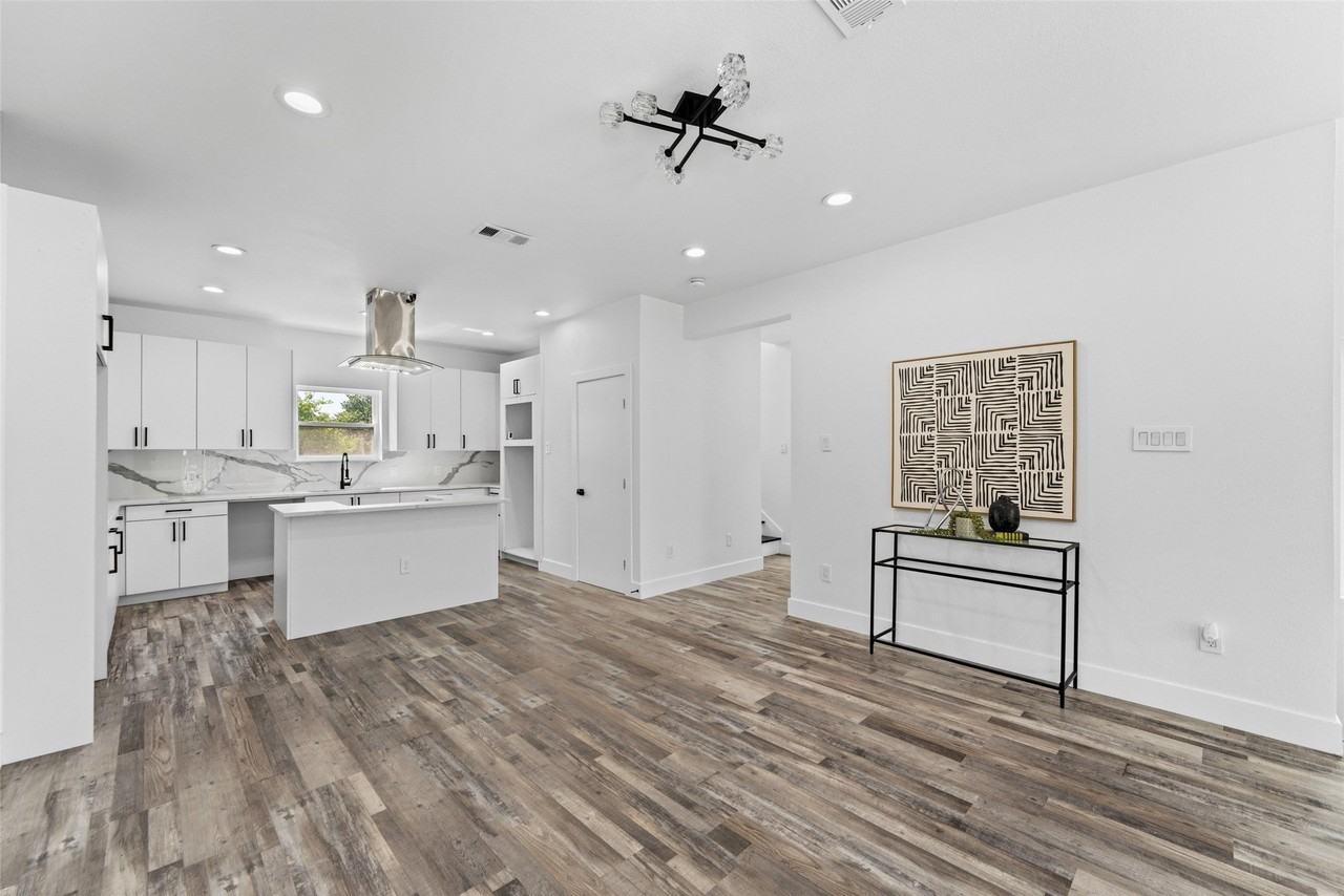 3142 Harmon St - Photo 5 of 37
