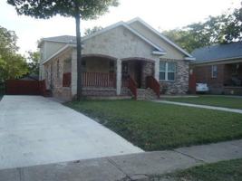 featured image of 2746 Kingston St
