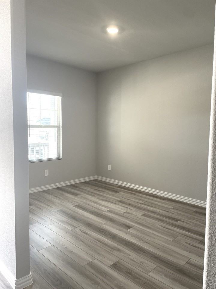 10413 Potawatomi Ln - Photo 4 of 40