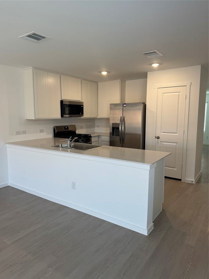2540 Guineas Ln - Photo 3 of 12