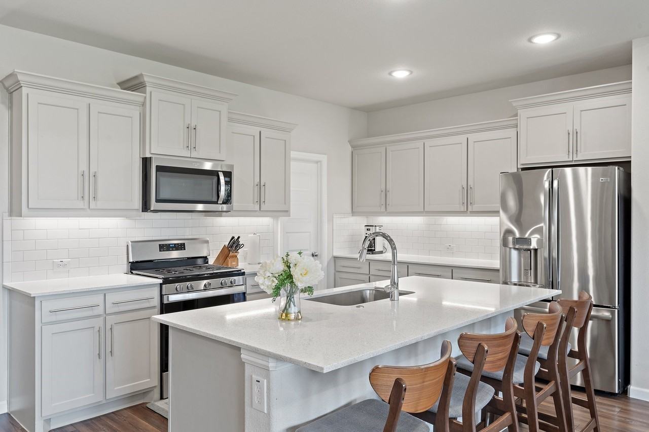 132 Chase Creek Dr - Photo 4 of 18