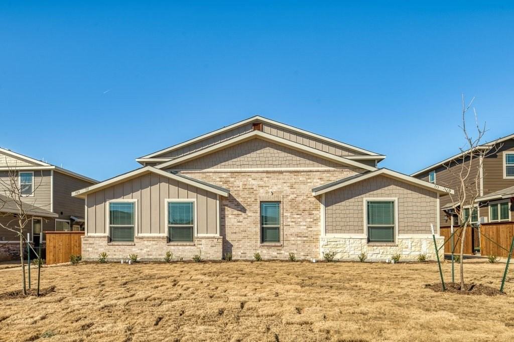 711 Harvest Moon Dr