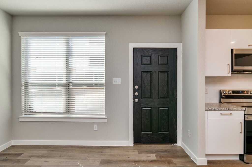 711 Harvest Moon Dr - Photo 5 of 19