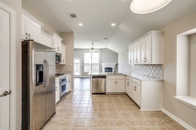 2692 Lake Ridge Dr - Photo 3 of 14
