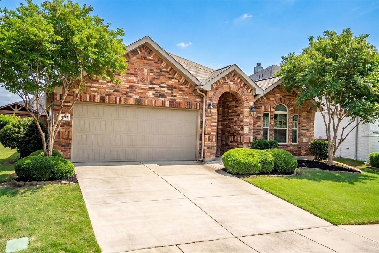 16532 Amistad Ave - Photo 3 of 40