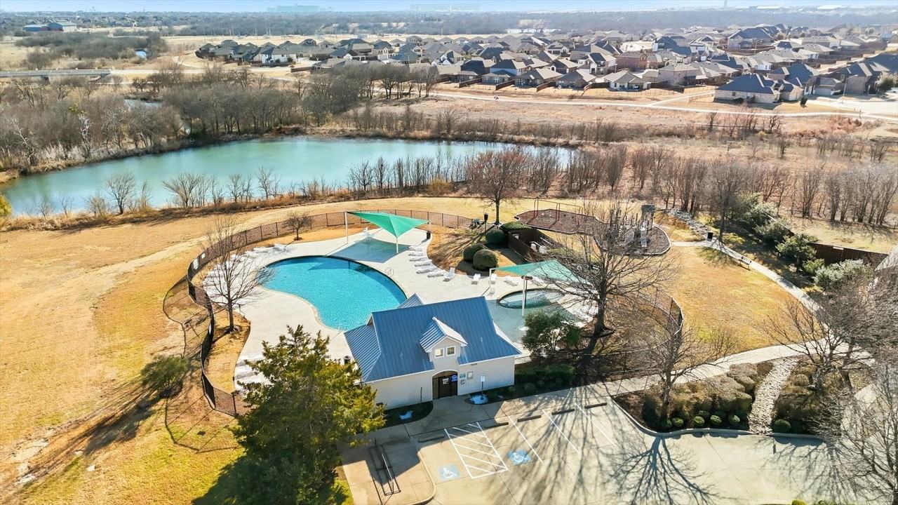 9121 Liberty Crossing Dr - Photo 2 of 25