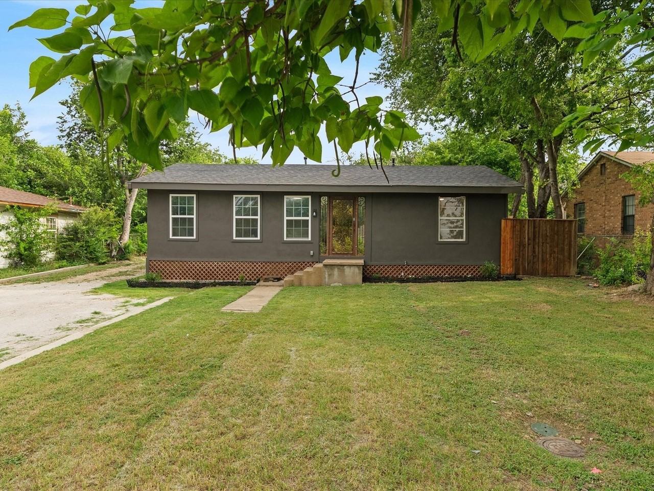 5718 Landino St - Photo 5 of 22