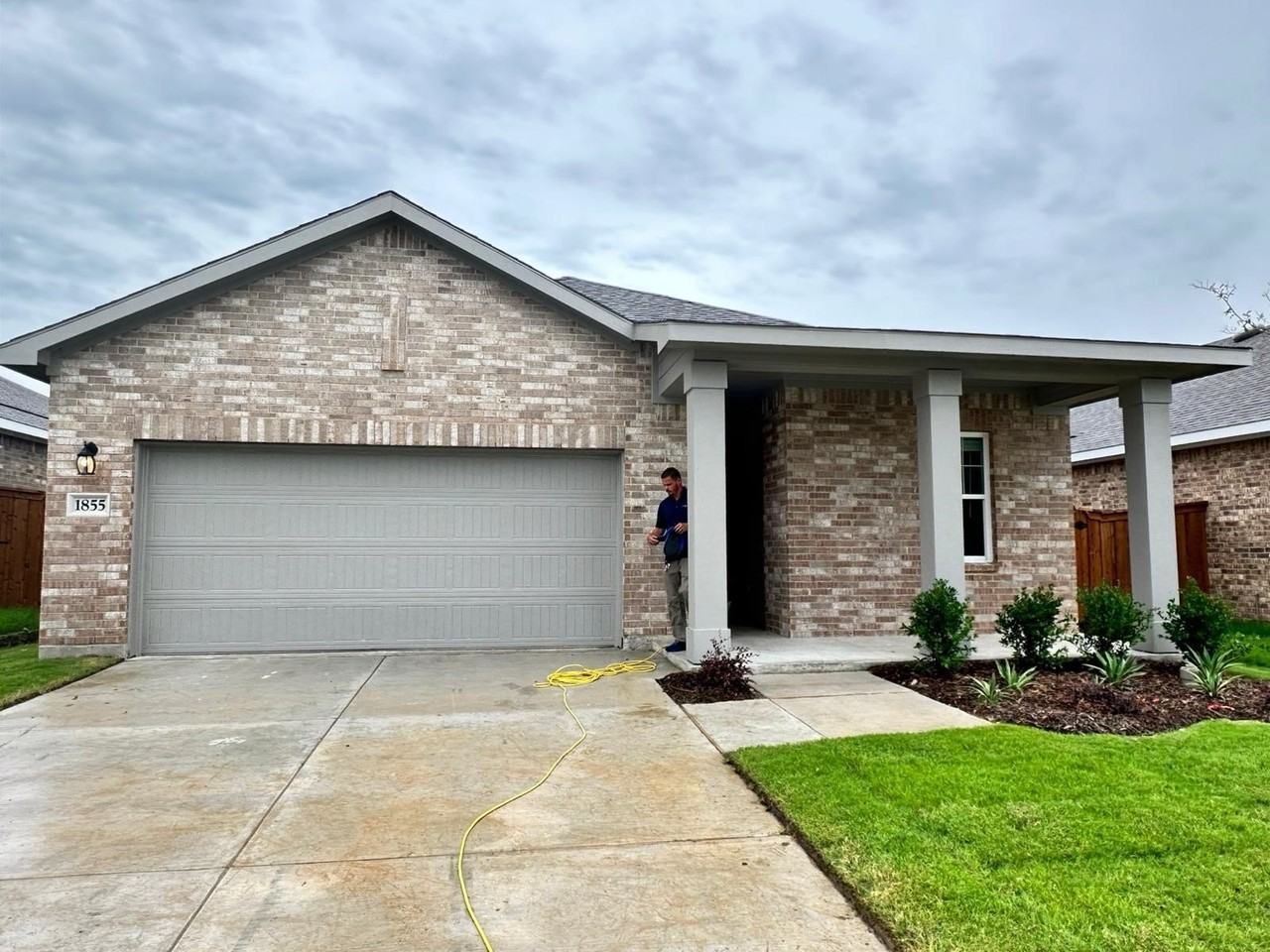 1855 Lockhart Dr - Photo 2 of 19