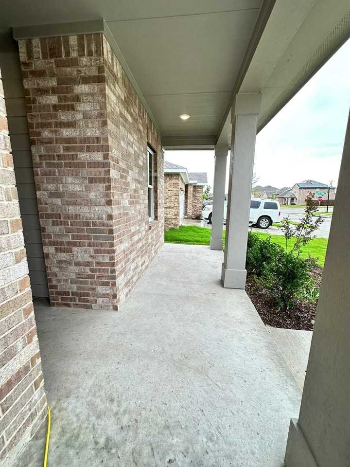 1855 Lockhart Dr - Photo 3 of 19