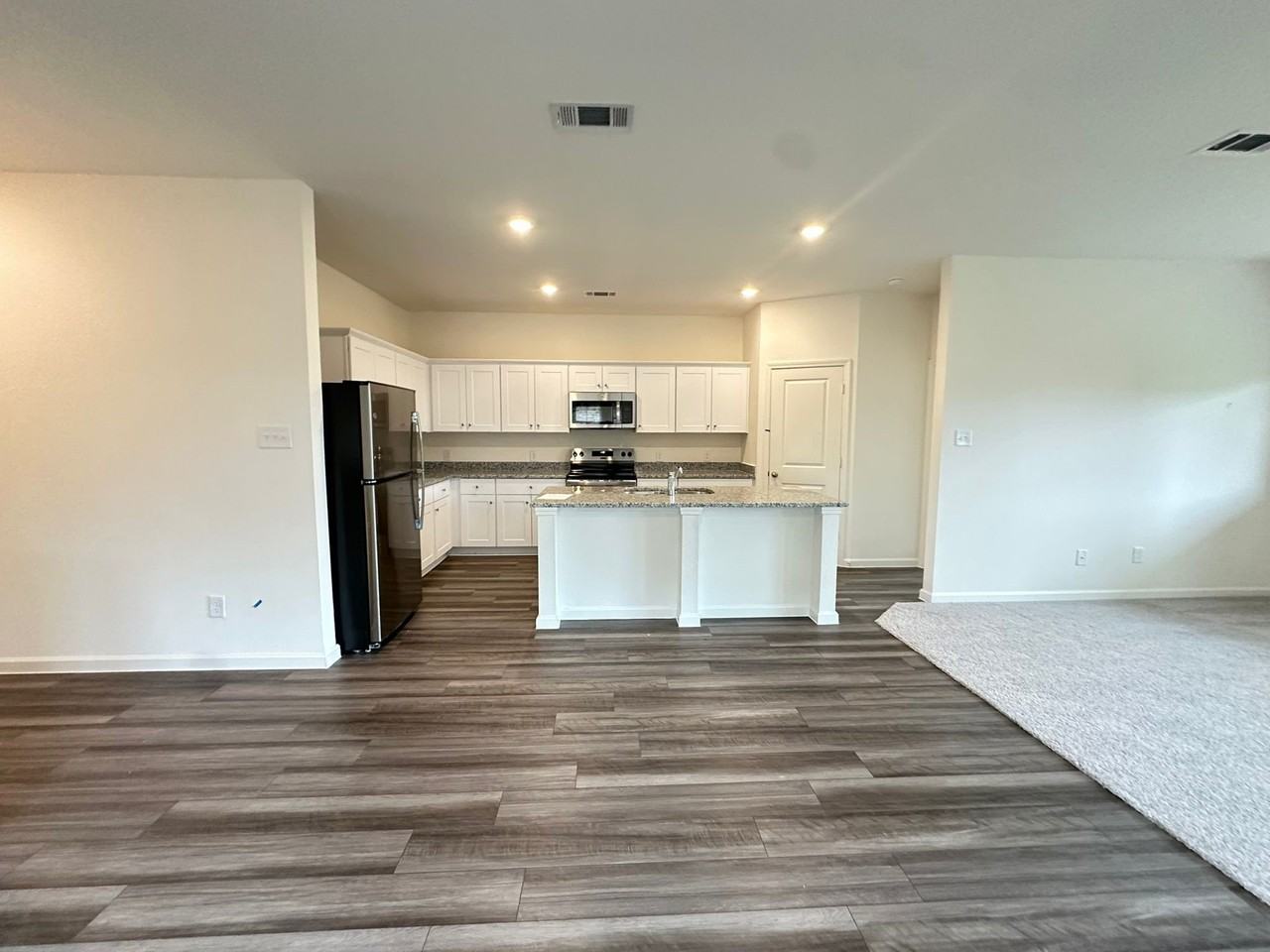 1855 Lockhart Dr - Photo 5 of 19