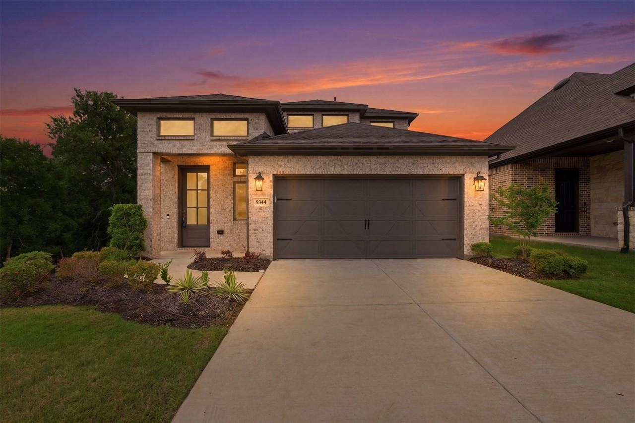 9344 Buckeye Bnd - Photo 4 of 40