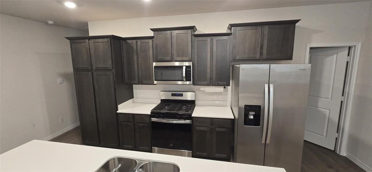 2236 Lasso Ct - Photo 6 of 19