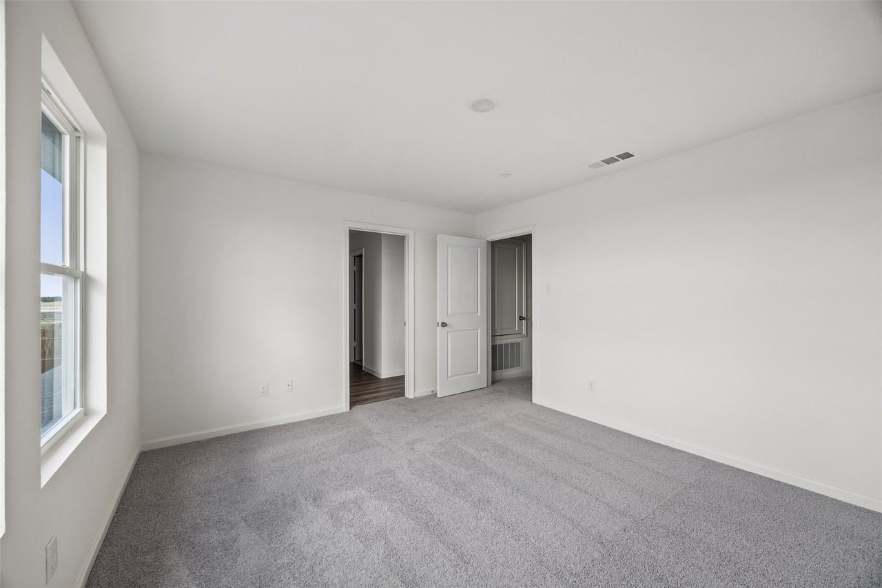 1408 Lake Alpine Trl - Photo 6 of 13