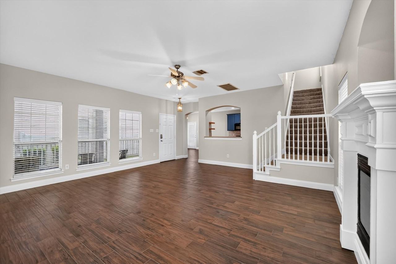 1209 Chattahoochee Dr - Photo 2 of 35