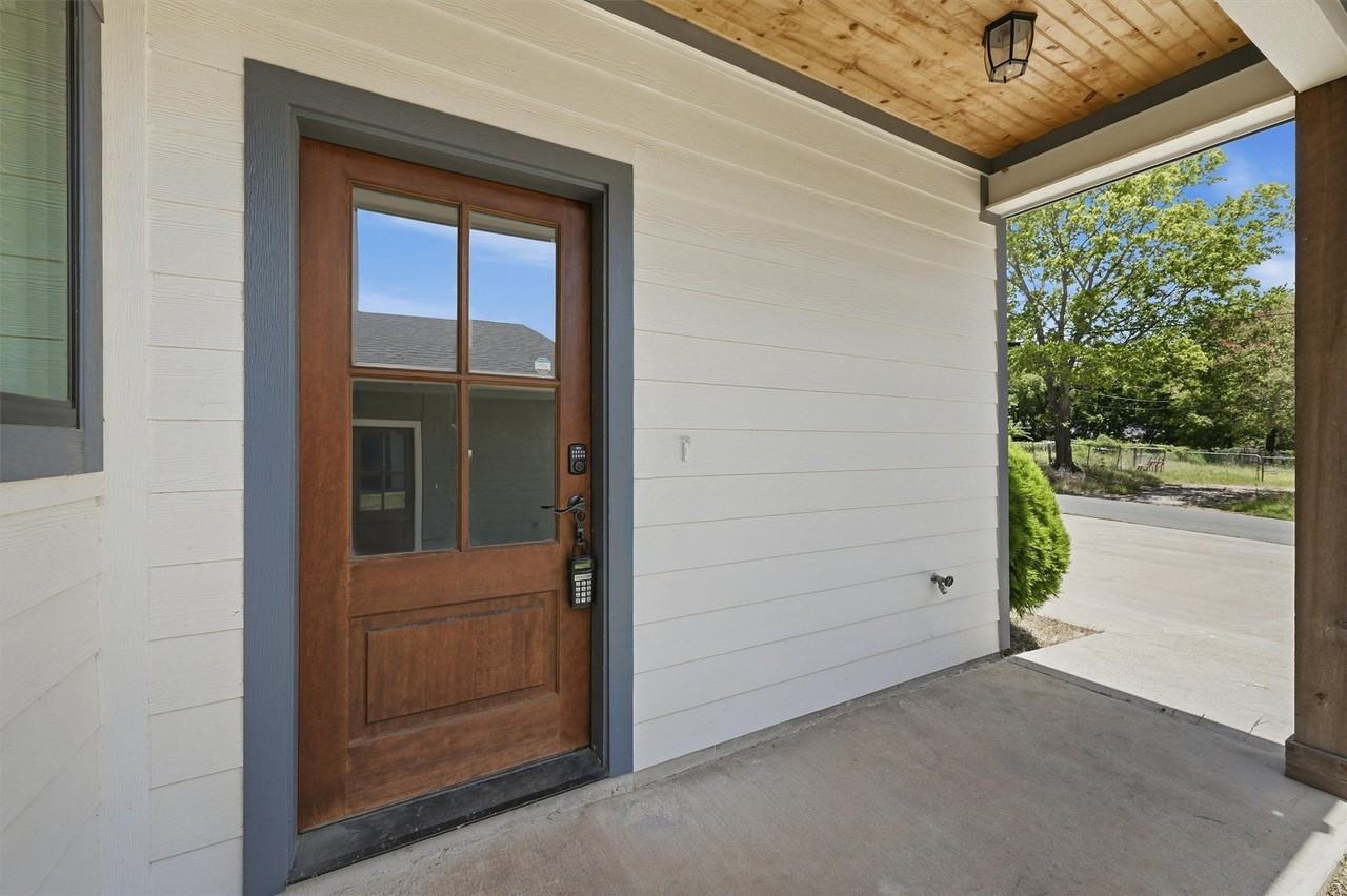1315 S 5th Ave - Photo 4 of 26