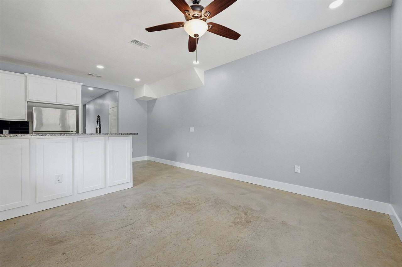 1315 S 5th Ave - Photo 6 of 26