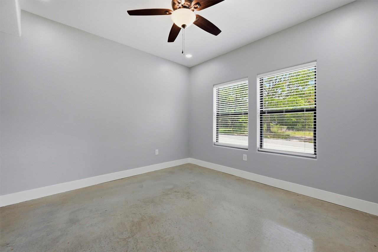 1315 S 5th Ave - Photo 7 of 26