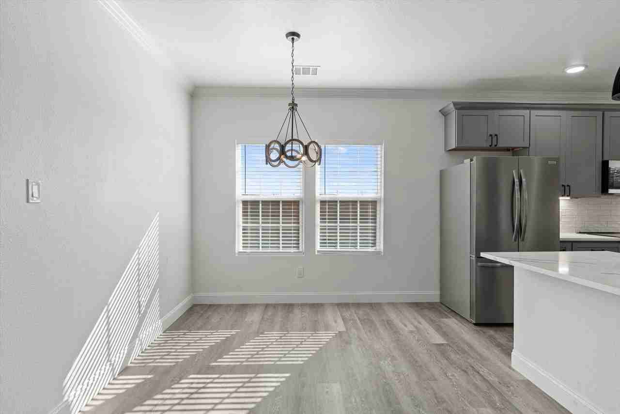 162 Pelican Ct - Photo 5 of 20