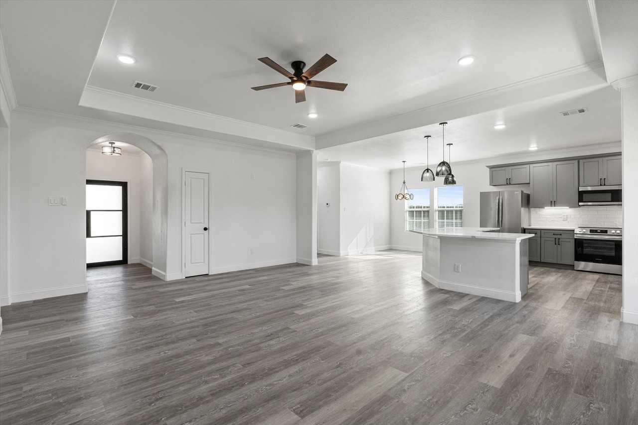 162 Pelican Ct - Photo 6 of 20