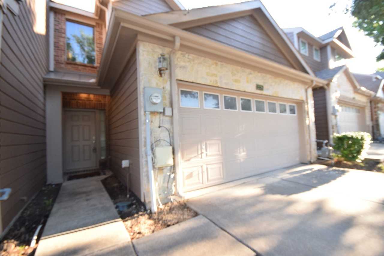 2276 Fletcher Trl - Photo 2 of 17